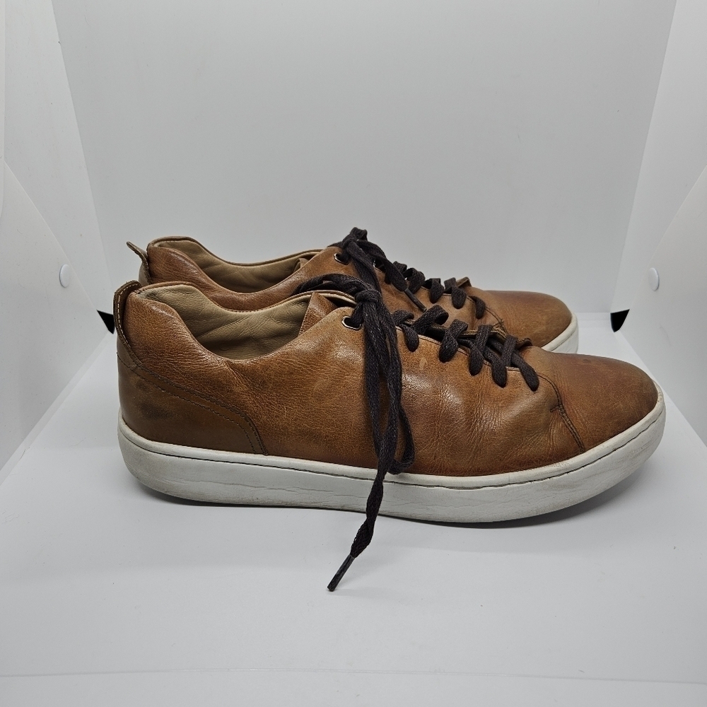 Donald Pliner brown leather Alan low top sneakers US 9M